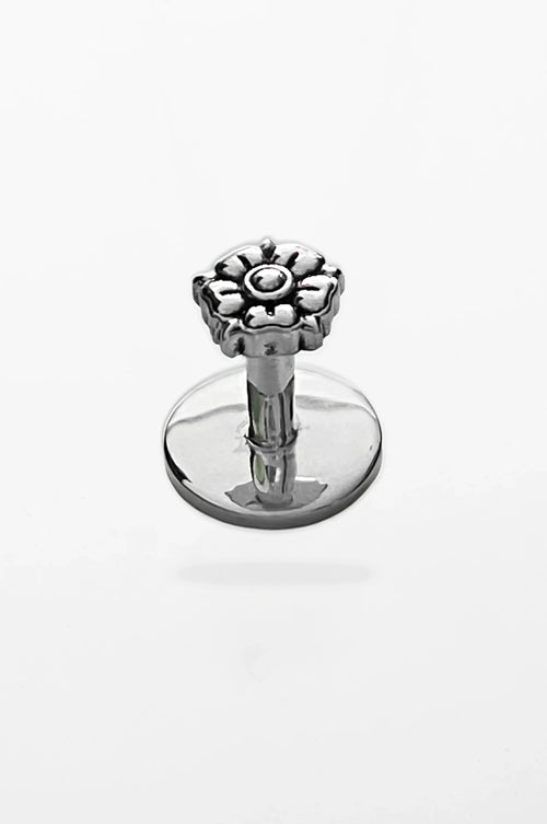 FLOWER FASTENING BUTTON IN STERLING SILVER