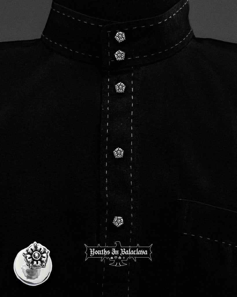 FLOWER FASTENING BUTTON IN STERLING SILVER - Youths In Balaclava