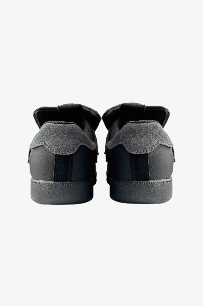 YOUTHS ARMY TRAINERS (YAT) - Youths In Balaclava